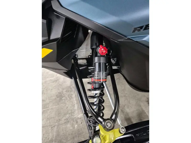 2026 Ski-Doo RENEGADE X-RS 900 ACE Turbo R thumbnail 3