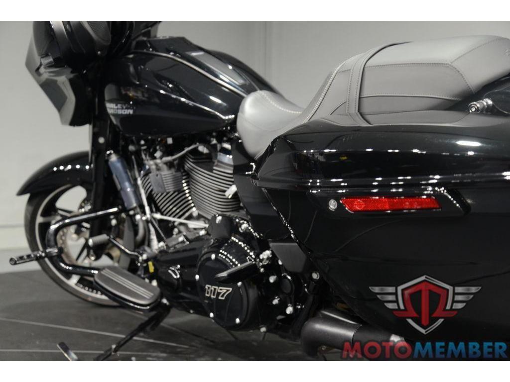 2024 Harley-Davidson Street Glide Base for Sale