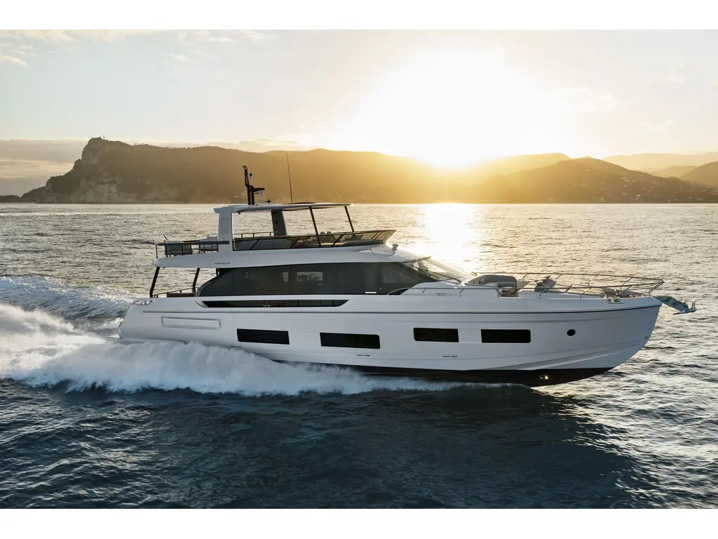2026 Azimut FLY 82 