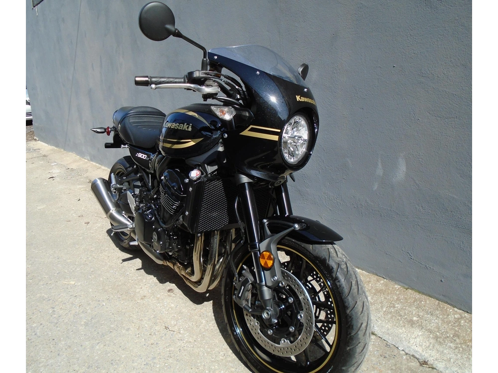 Kawasaki Z900rs Cafe 2023 alt