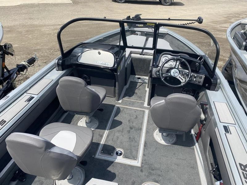 2025 Smoker-craft Ultima 172 alt