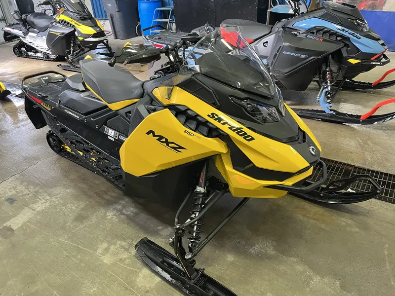 Ski-Doo MXZ Blizzard 850 Etec 129" 2025