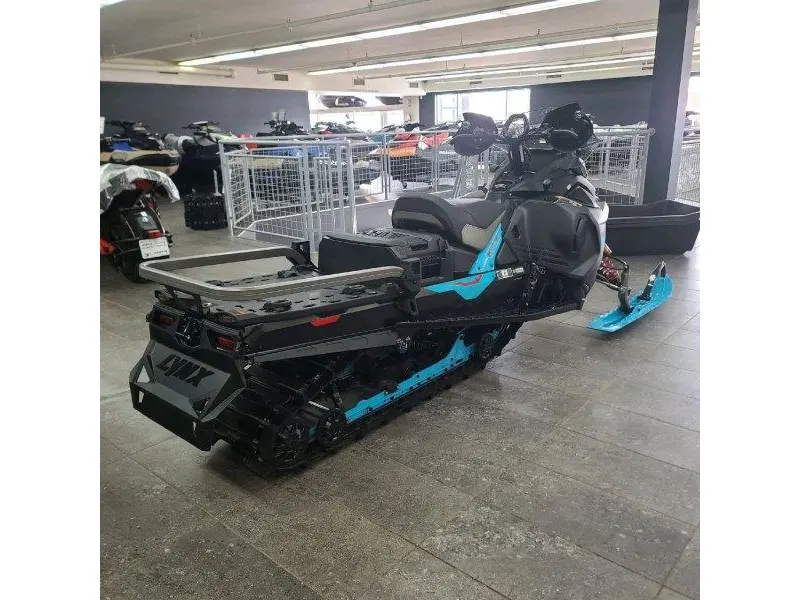 Lynx COMMANDER RE 900 ACE Turbo R PowderMax 1.75'' E.S. w/ 10.25'' Touchscreen 2026