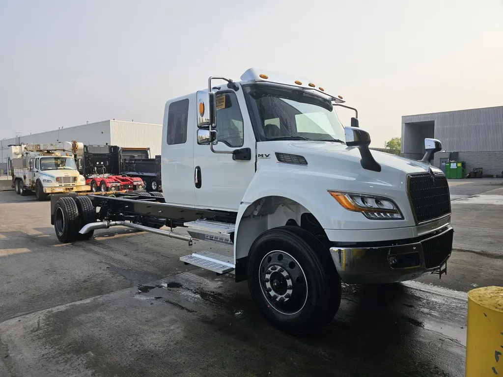 International 2026MV607