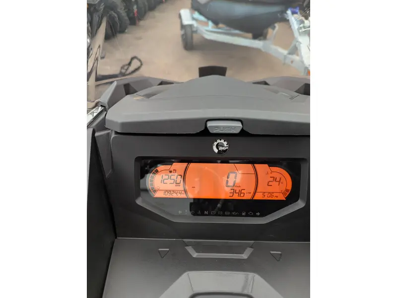 Ski-Doo MXZX600 137 UVRG 2024