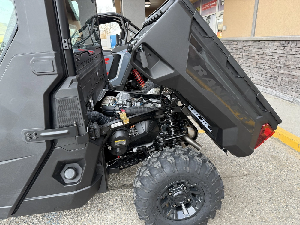 2026 Polaris Ranger 1000 Cab alt