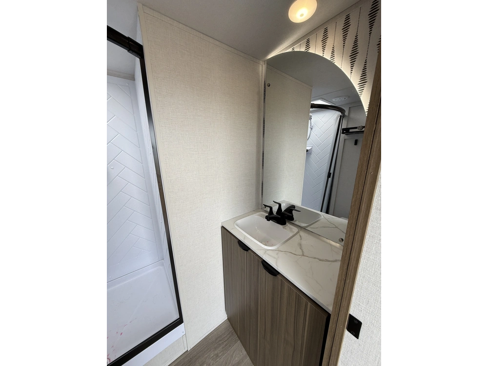 2026 Salem 270zen alt