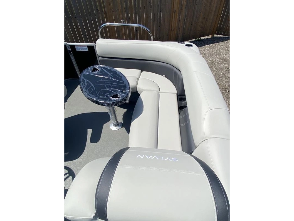 2025 Sylvan Mirage Cruise 818 Cruise alt