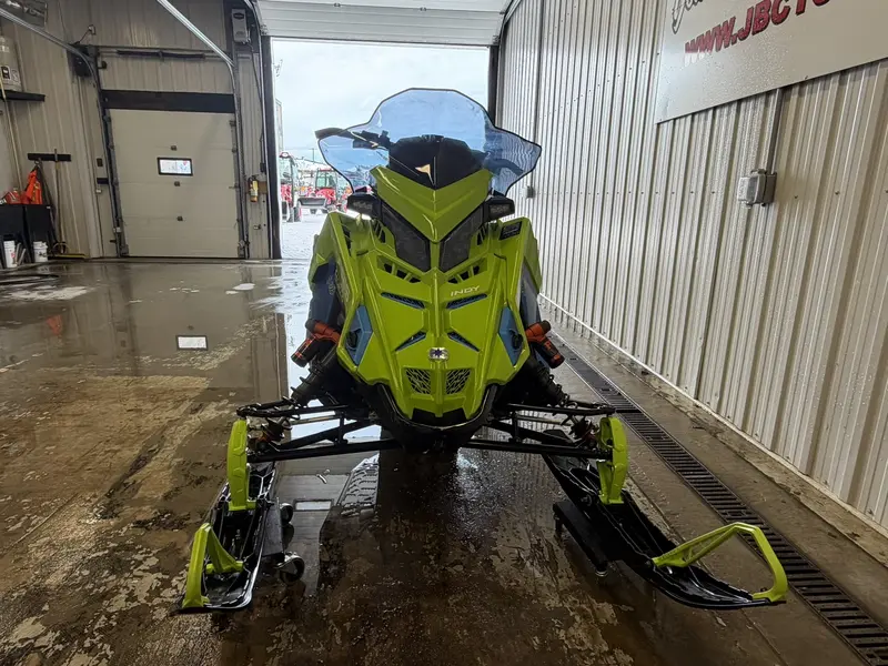 2026 Polaris BOOST INDY VR1 DYNMX 137