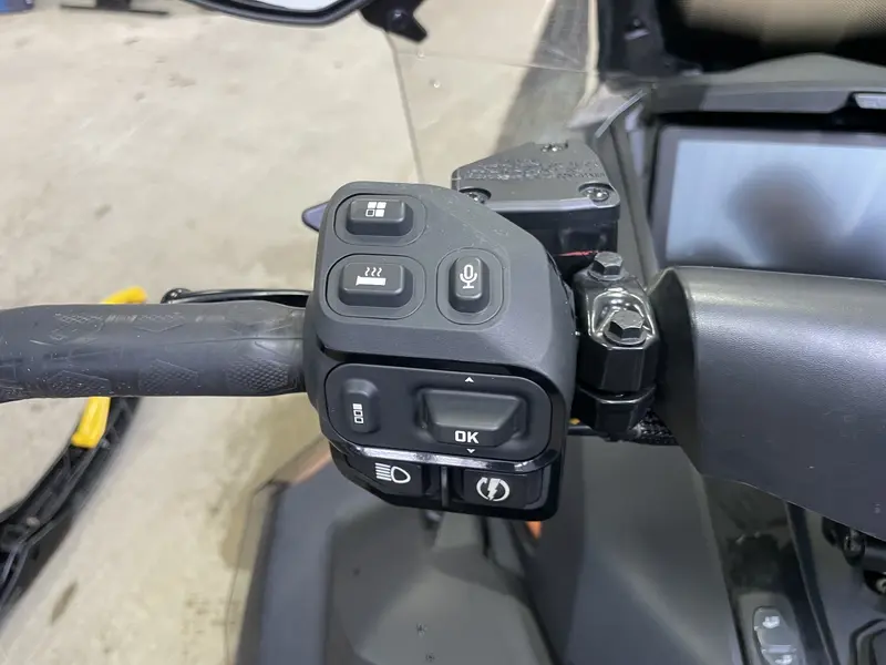 2025 Ski-Doo Grand Touring LE 900 ACE Turbo R