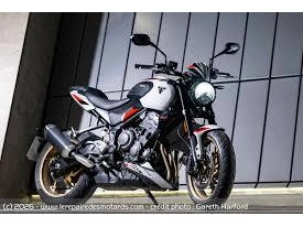 Triumph Trident 800 2026 alt