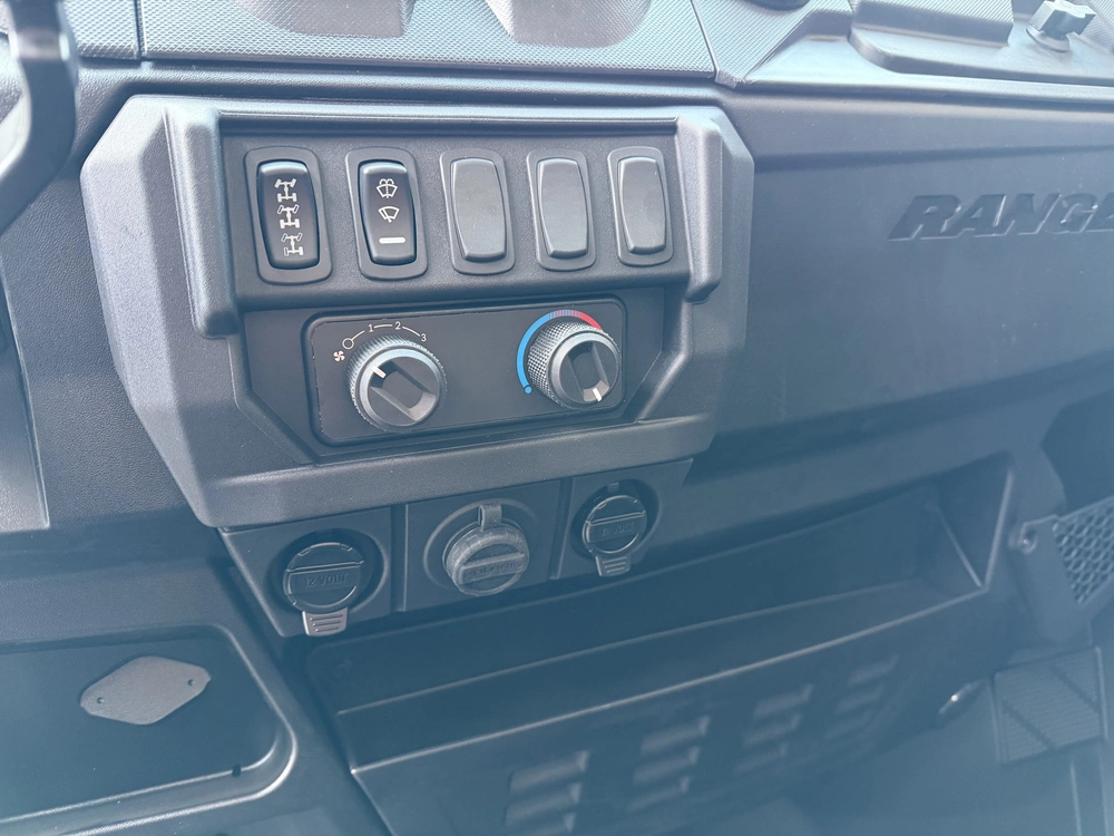 2026 Polaris Ranger 1000 Cab alt