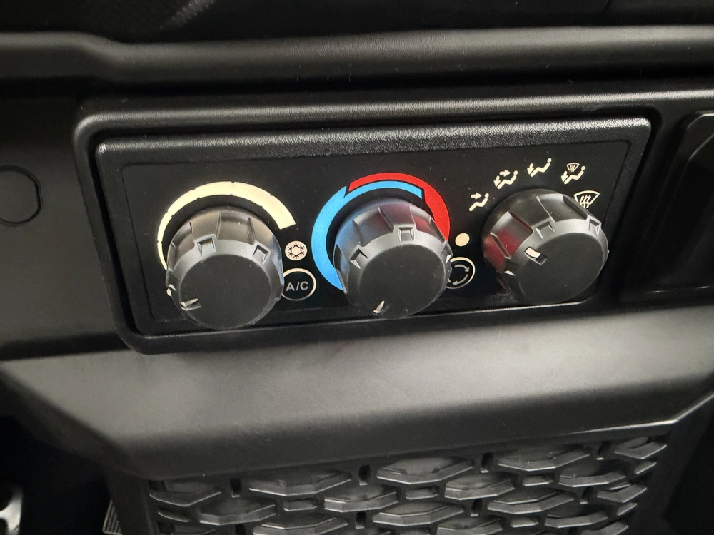 2026 Brp Defender Limited Cab Hd11 (canada) alt