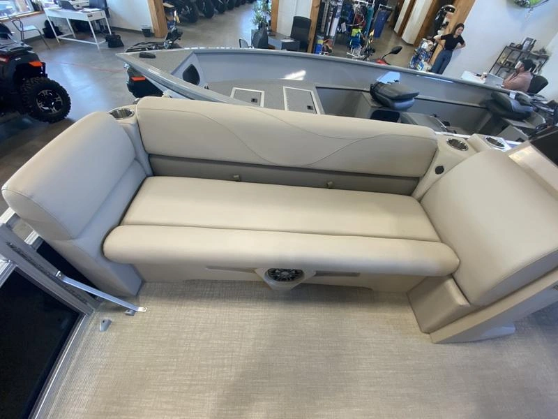 2023 Legend Boats Q-series Le 19 Cruise alt