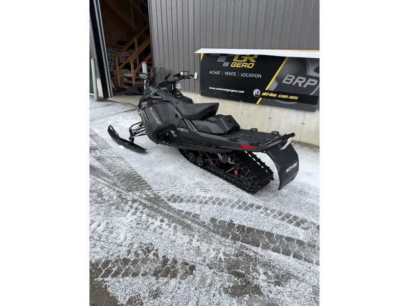 Ski-Doo RENEGADE ADRENALINE 900 ACE Turbo 2024