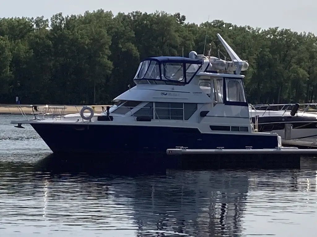1997 Carver Yachts MY 400