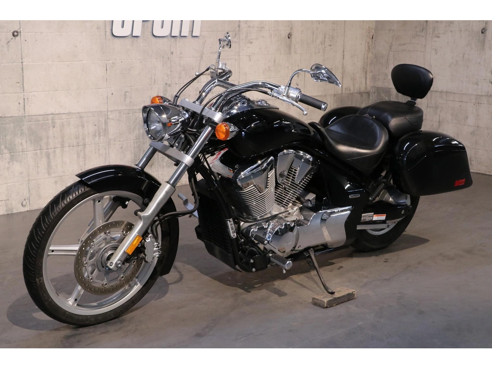 Honda Vt1300 2010 alt