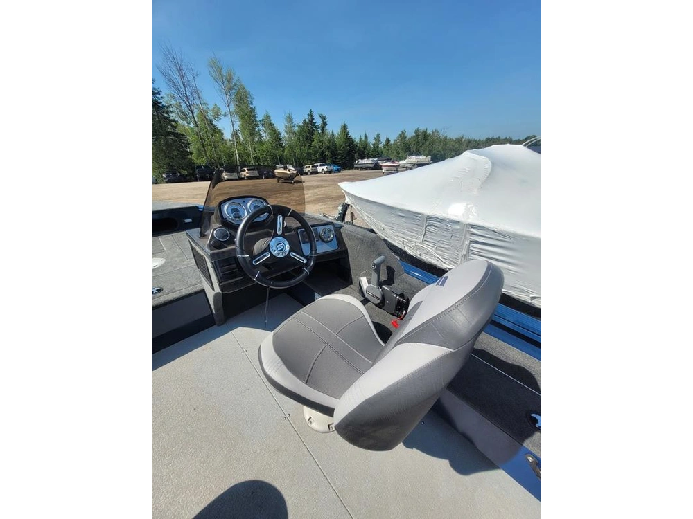 2023 Smoker-craft Excursion 166 Sc alt