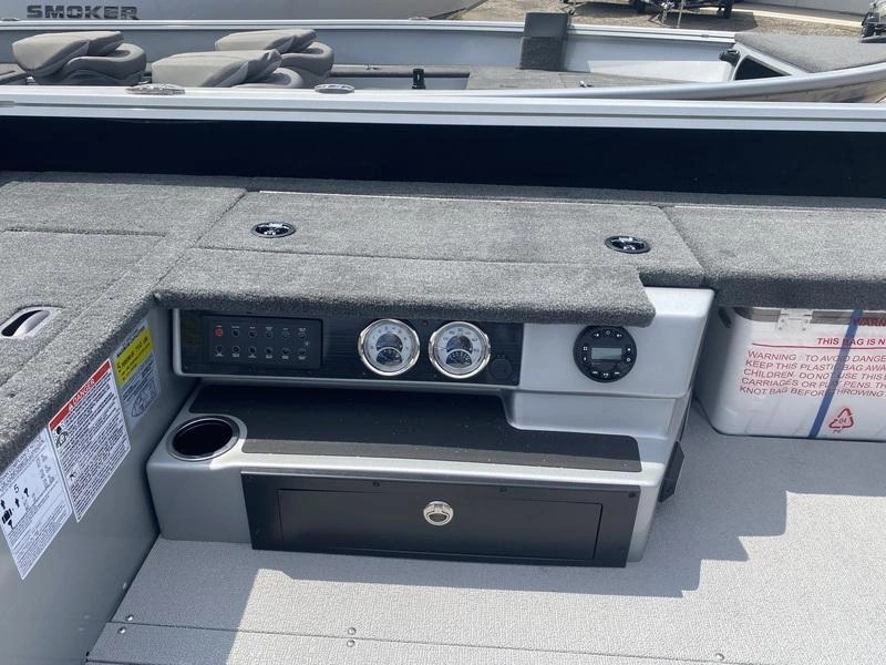 2025 Smoker-craft Adventurer 188 T alt