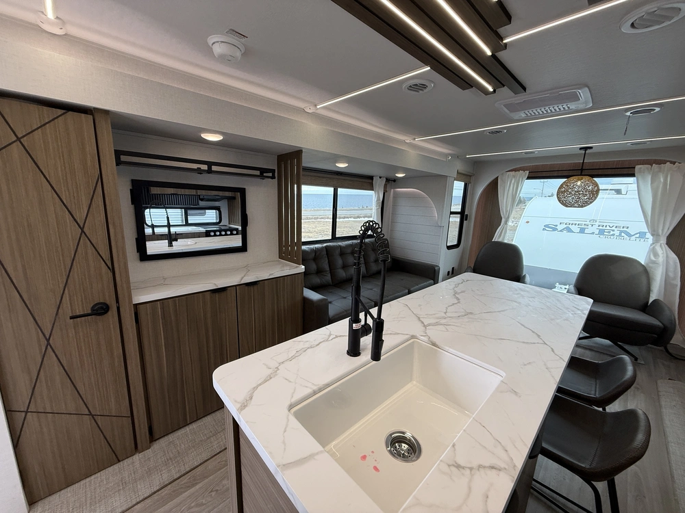 2026 Salem 270zen alt