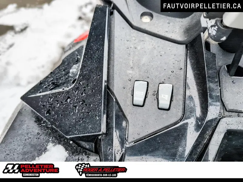 Ski-Doo SUMMIT X 800R ETEC 2015