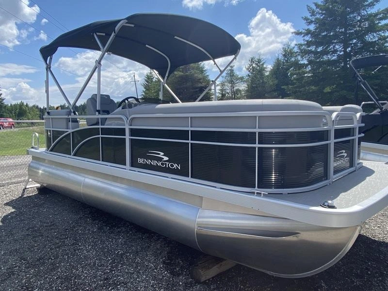 2023 Bennington Marine 20 Svsr alt