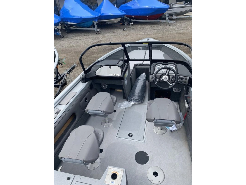 2023 Smoker-craft Ultima 182 alt