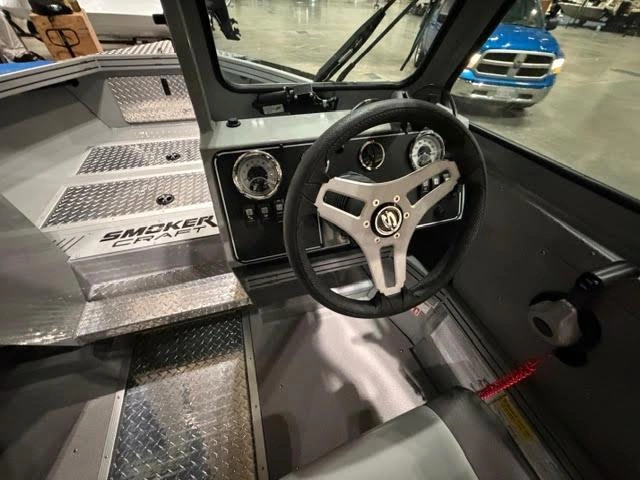 2026 Smoker-craft Phantom 20x2 Offshore alt