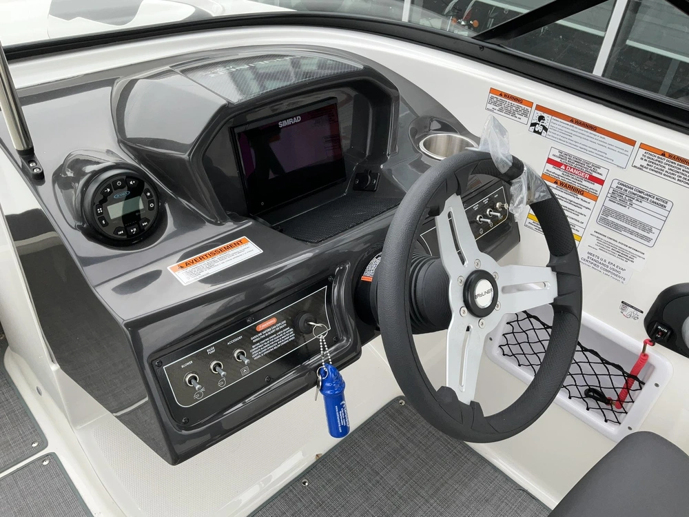 2021 Bayliner Vr6 alt