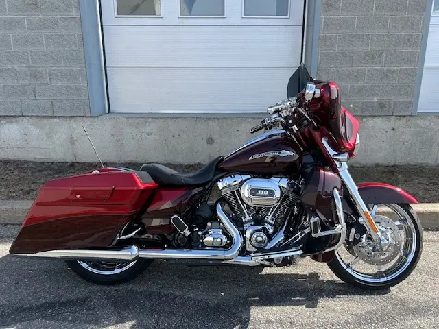 2012 Harley-Davidson Street GlideFLHXSE