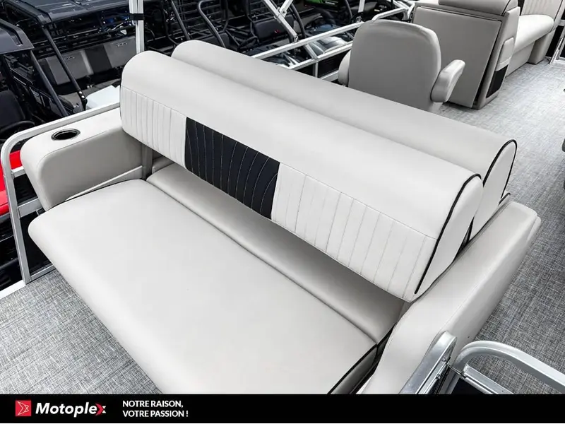 2021 Legend PONTON DUAL LOUNGE thumbnail 5