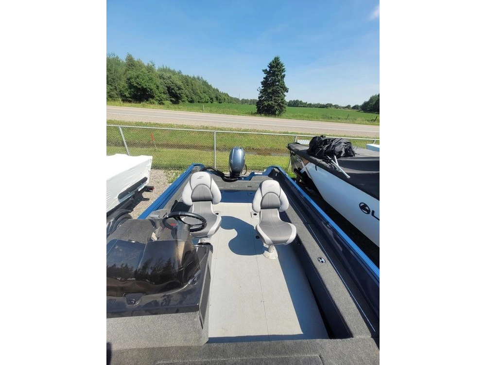 2023 Smoker-craft Excursion 166 Sc alt