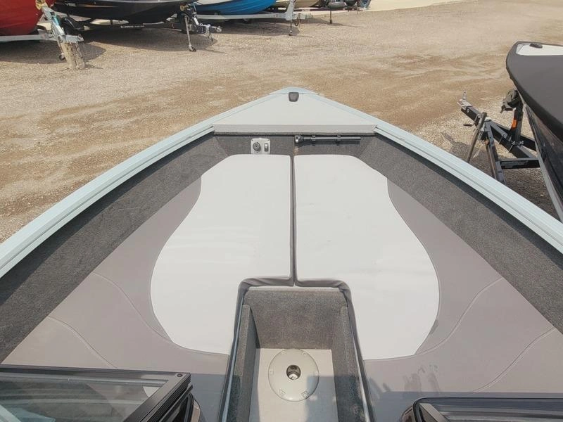 2023 Smoker-craft Ultima 182 alt