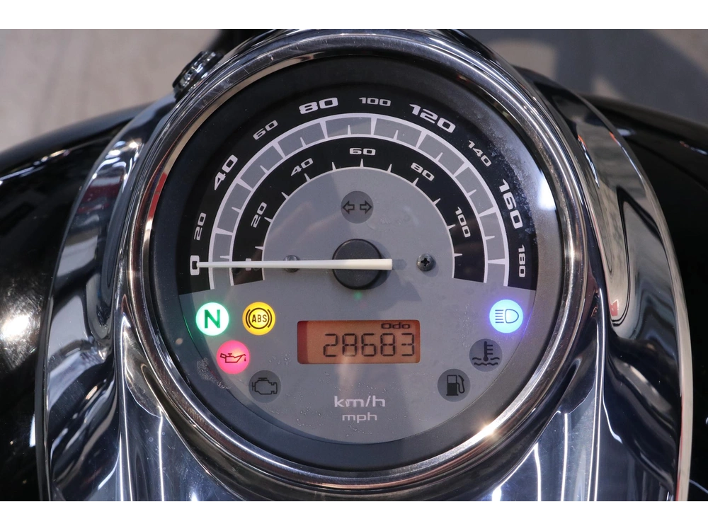 Honda Vt1300 2010 alt