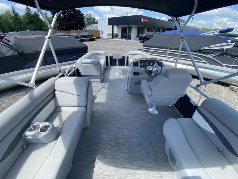 2023 Bennington Marine 20 Svsr alt