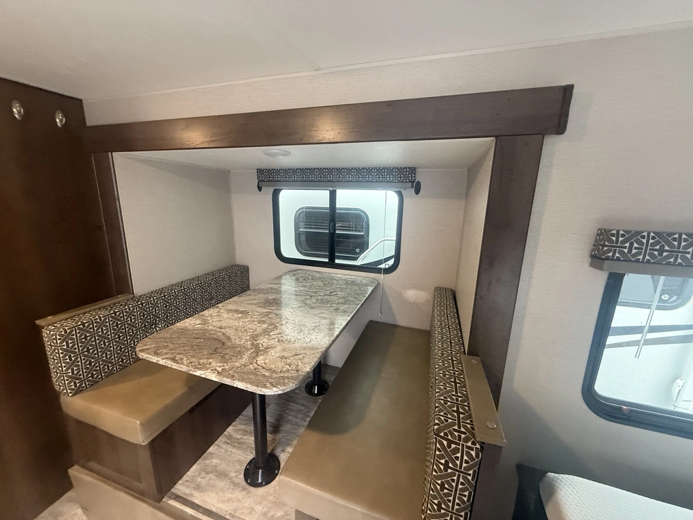 2018 Kz-rv Sportsmen Classic 191bh alt