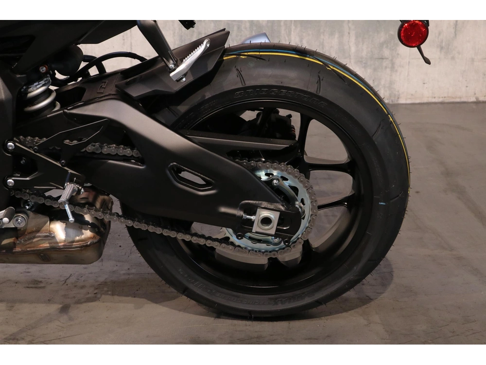 2026 Yamaha Yzf-r1 70e Anniversaire alt