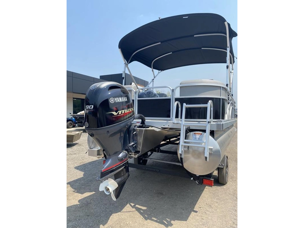 2023 Bennington Marine 20 Svsr alt