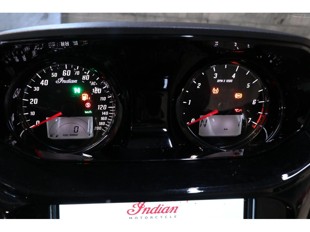 2026 Indian Motorcycle Pursuit Dark Horse 112 & Powerband Audio alt