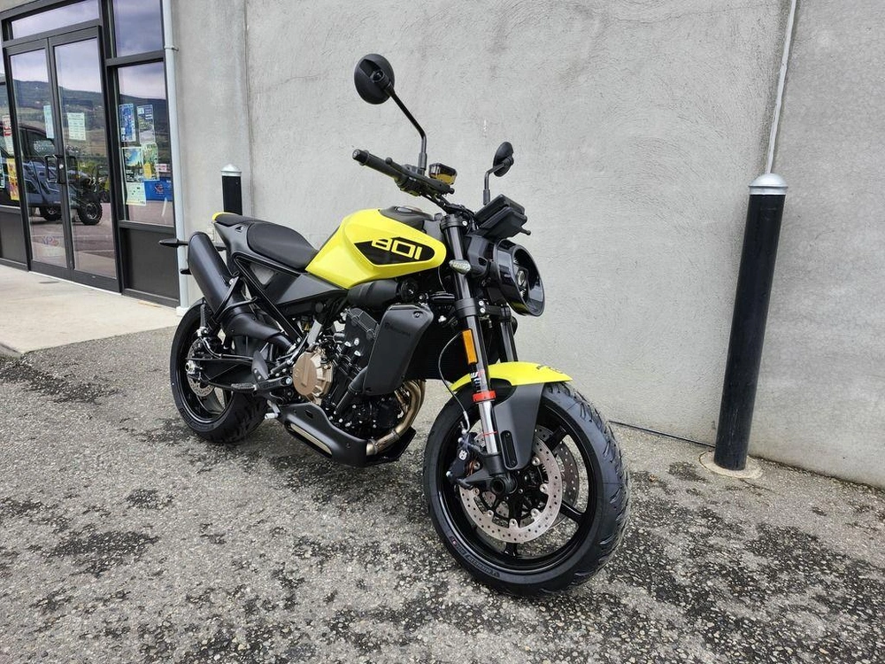 2025 Husqvarna Vitpilen 801 alt