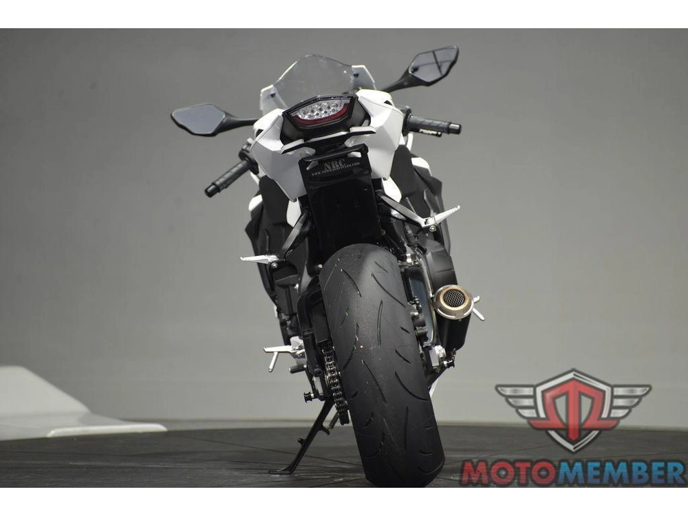 2026 Honda Cbr1000rr alt