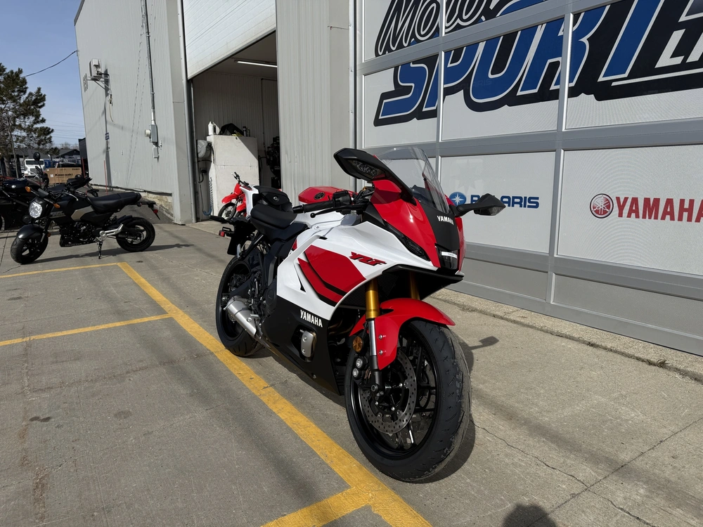 Yamaha Yzf-r7 70e Anniversaire 2026 alt