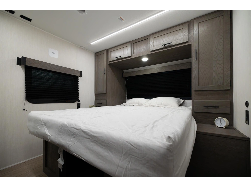 Alpha Wolf 26rl 2026 alt