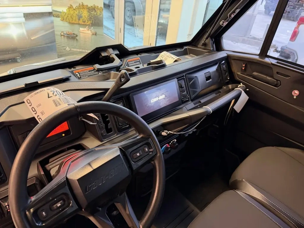 Can-am Defender Limited Cab Hd11 2026 alt