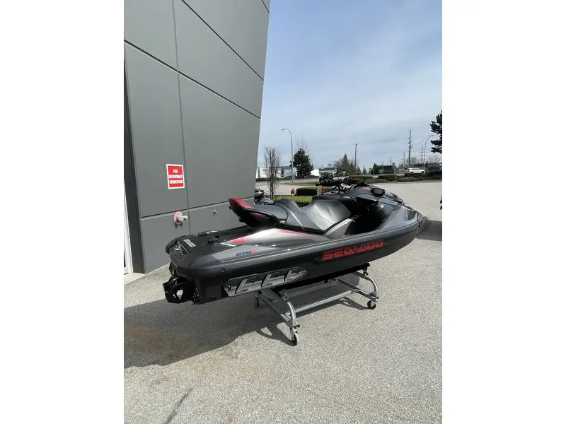 2025 Sea-Doo GTR-X 300 (Sound system) thumbnail 3