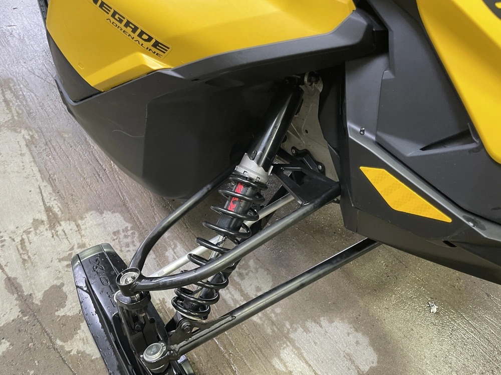 Ski-doo Renegade Adrenaline 900 Ace 2024 alt