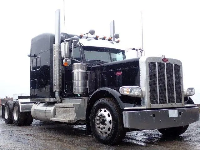 Peterbilt 389 2024