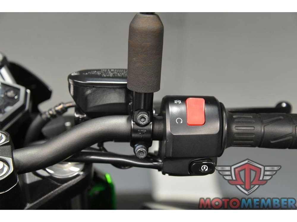 2022 Kawasaki Z400 Abs alt