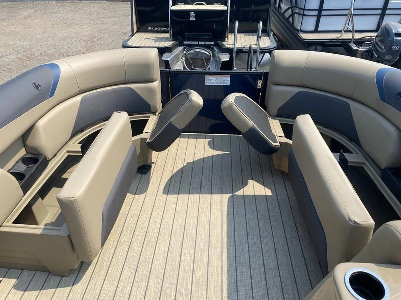 2023 Legend Boats E-series 21 Cruise Sport Pro alt