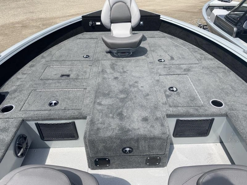 2025 Smoker-craft Adventurer 188 T alt